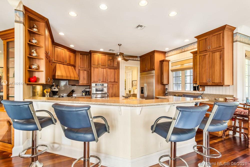 SHADY BANKS ON NEW RIVER - Residential