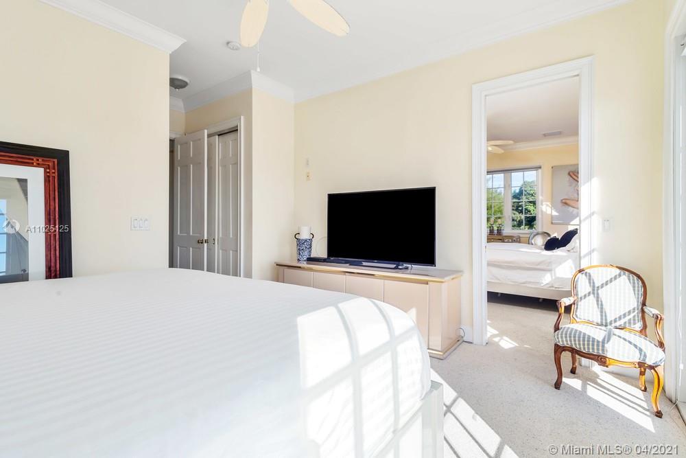 SHADY BANKS ON NEW RIVER - Residential