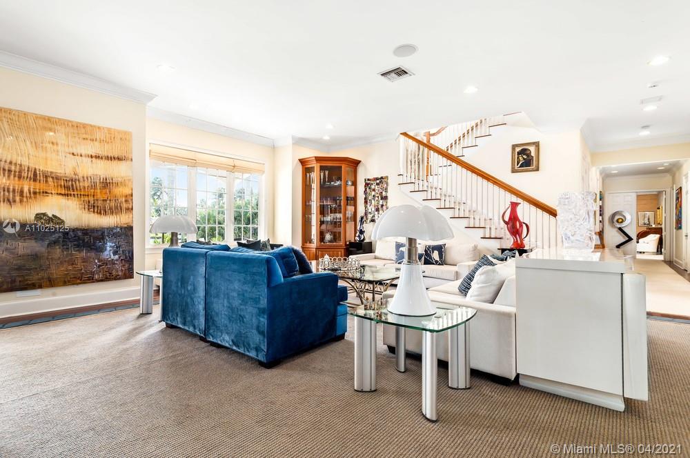 SHADY BANKS ON NEW RIVER - Residential