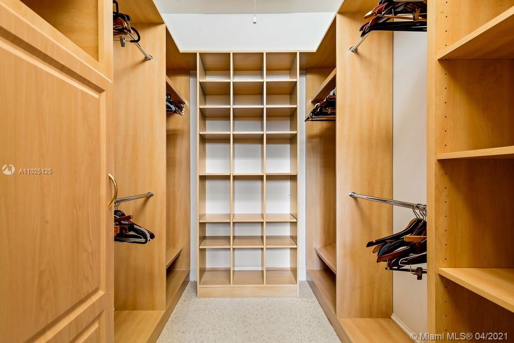 SHADY BANKS ON NEW RIVER - Residential