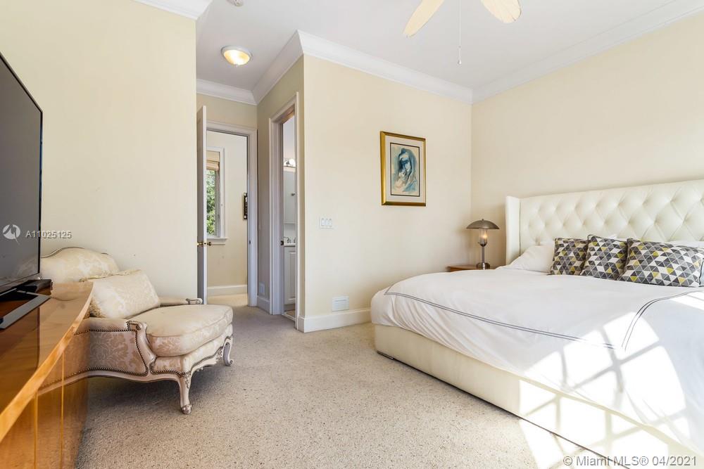 SHADY BANKS ON NEW RIVER - Residential