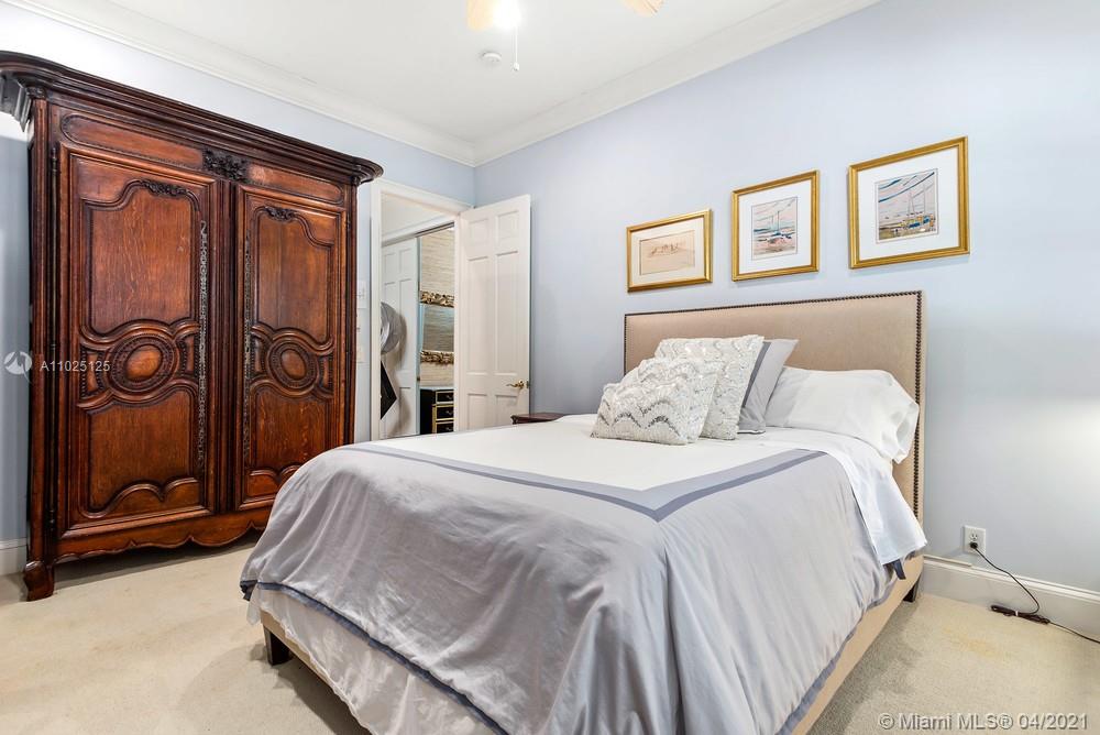 SHADY BANKS ON NEW RIVER - Residential