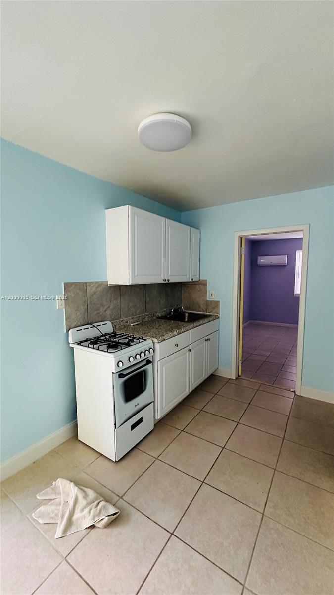 HIALEAH 16TH ADDN - Residential