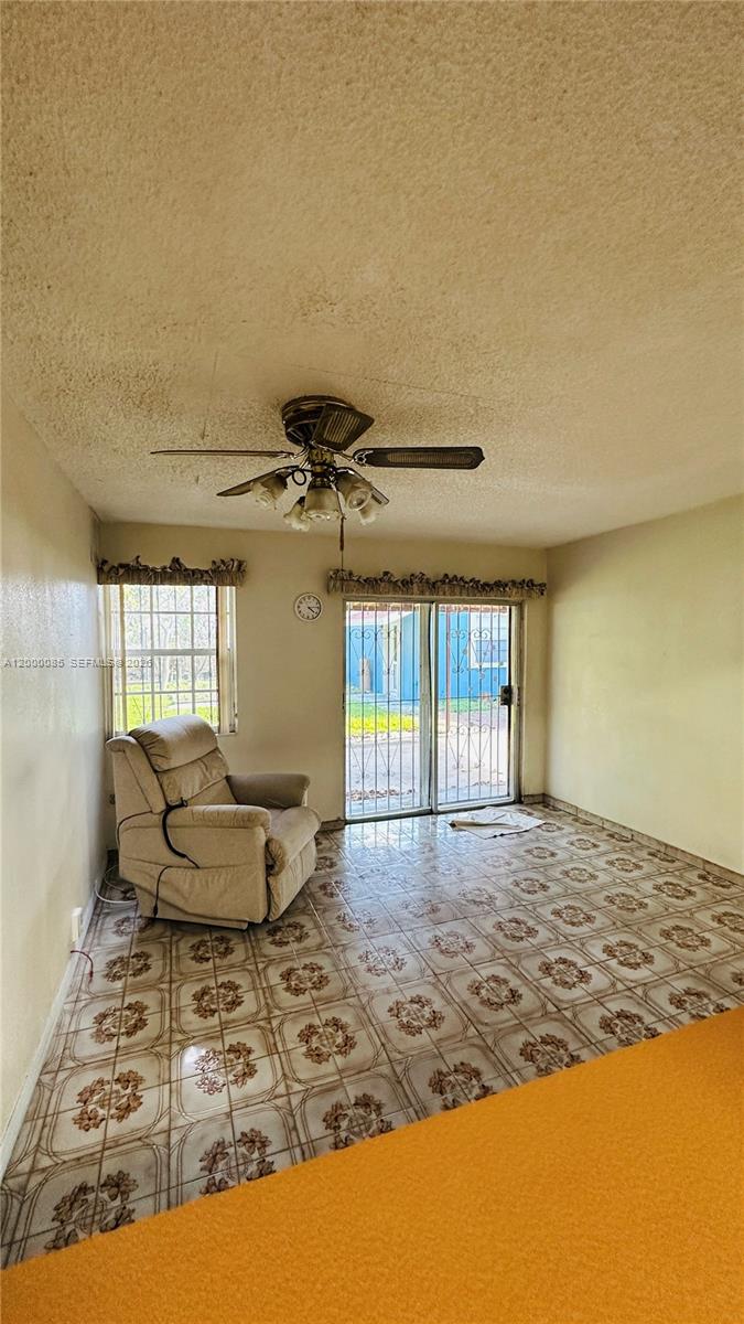 HIALEAH 16TH ADDN - Residential