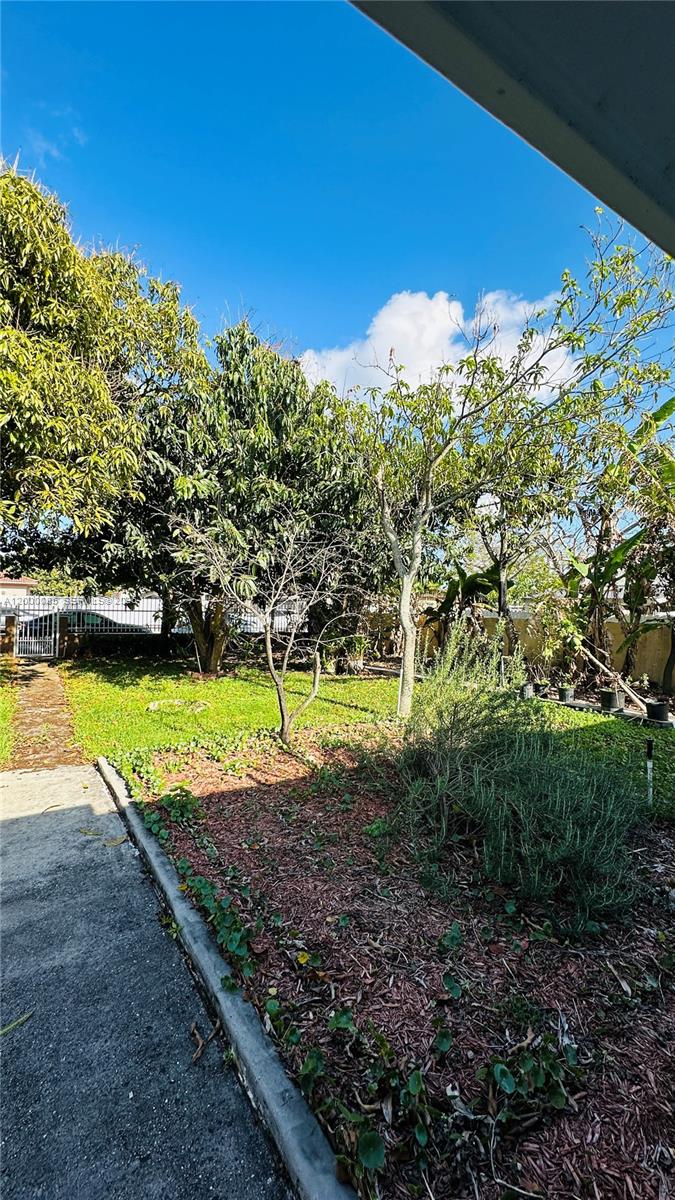 HIALEAH 16TH ADDN - Residential