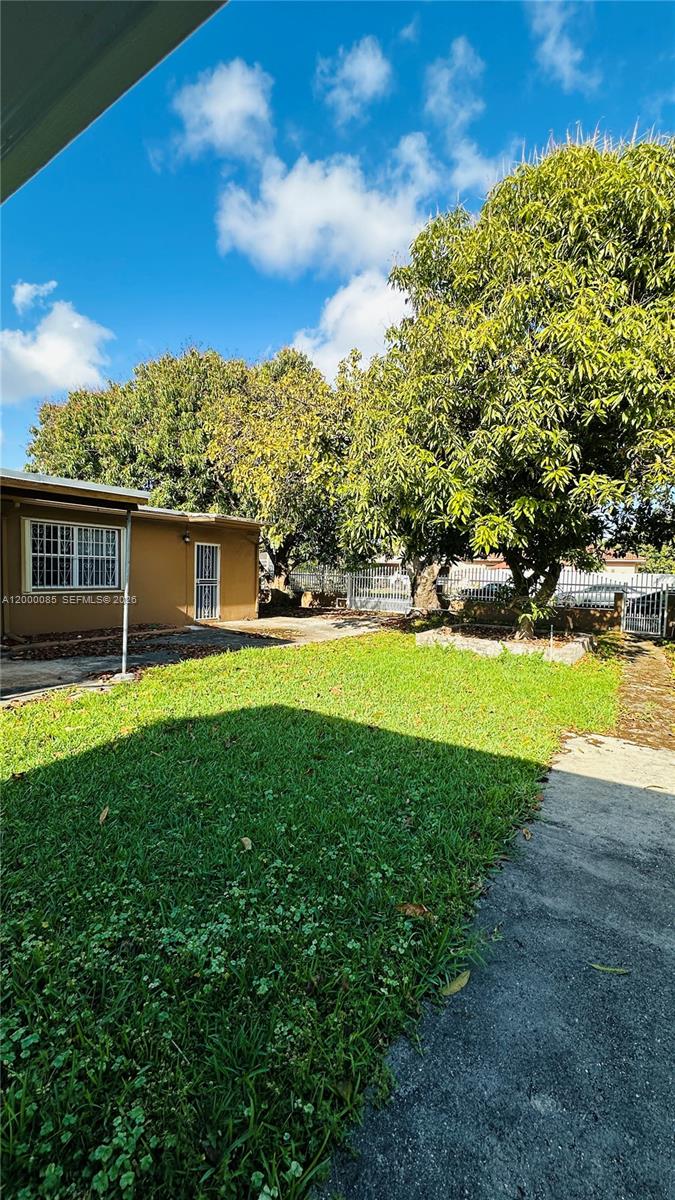 HIALEAH 16TH ADDN - Residential