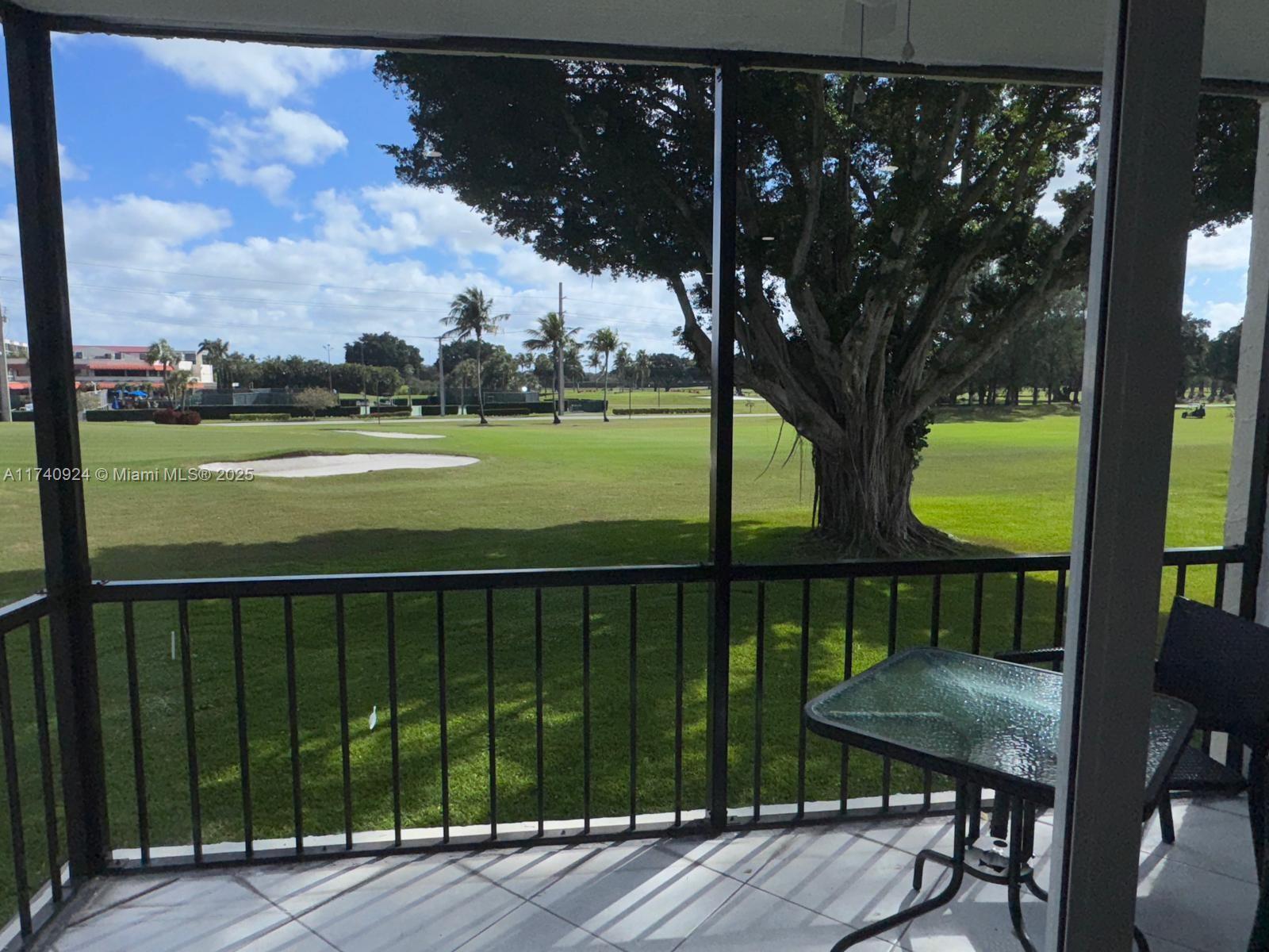 HOLLYBROOK GOLF AND - Residential