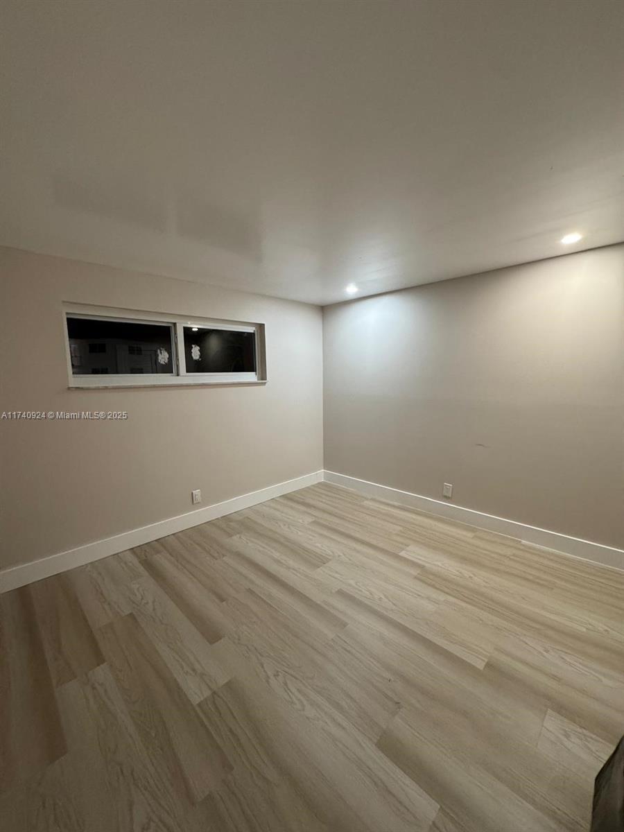 HOLLYBROOK GOLF AND - Residential