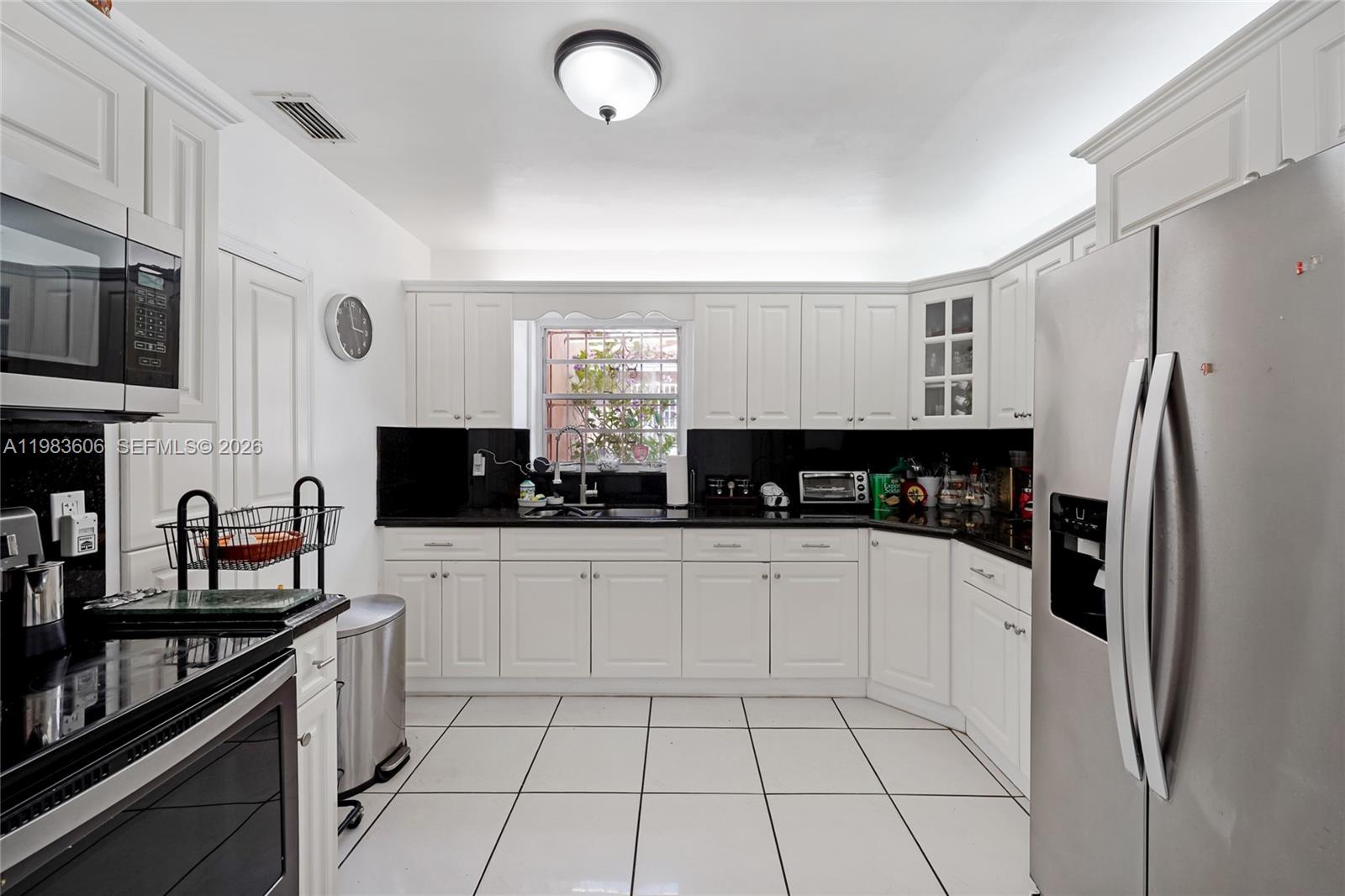 DUAL CONDO NO 1 - Residential