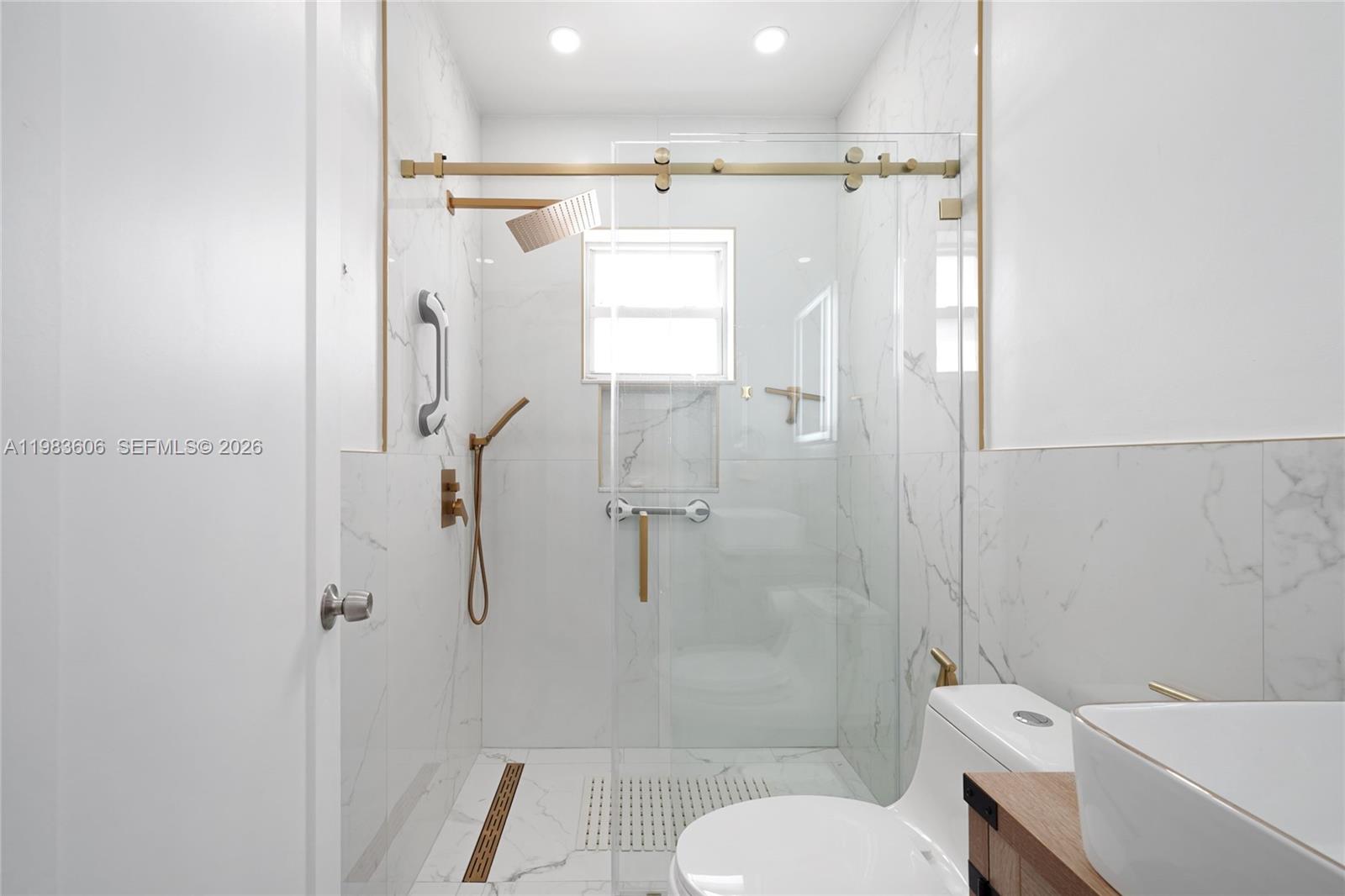 DUAL CONDO NO 1 - Residential