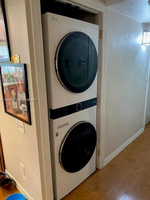 Miami, Florida 33173, United States, 2 Bedrooms Bedrooms, ,2 BathroomsBathrooms,Residential,Active,80144