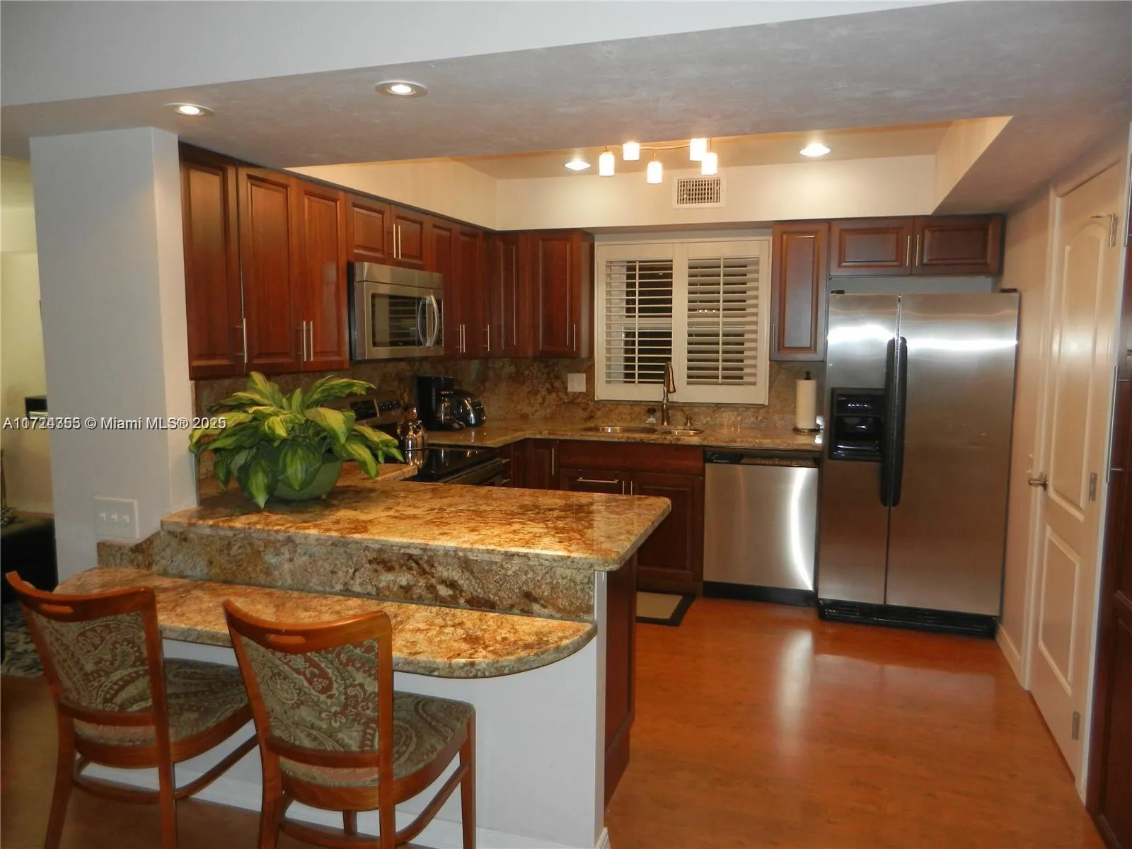 Miami, Florida 33173, United States, 2 Bedrooms Bedrooms, ,2 BathroomsBathrooms,Residential,Active,80144