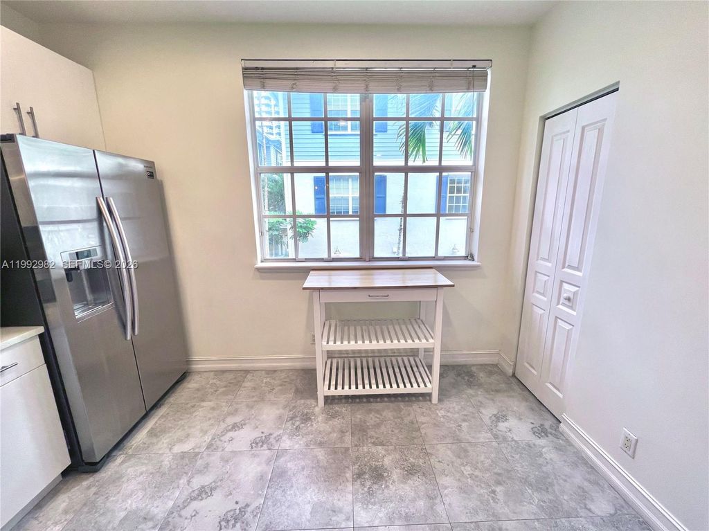 Photo of 450 NE 2nd Ave #5, Fort Lauderdale, FL 33301 (MLS # A11992982)