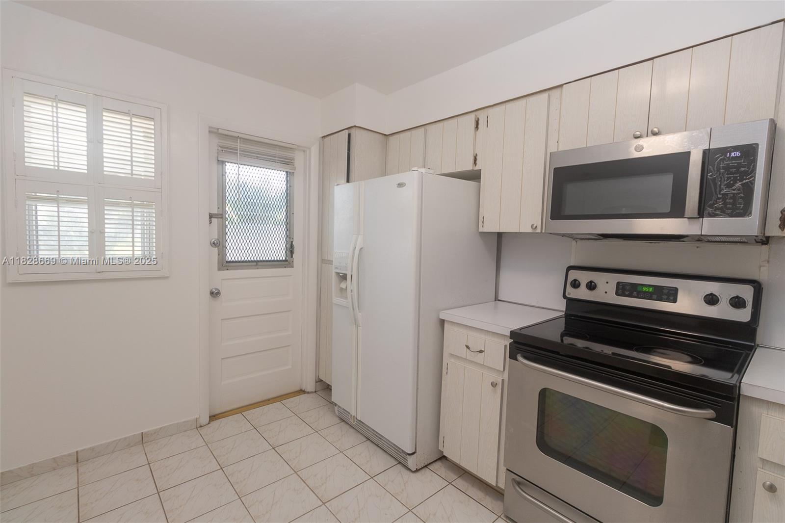 441 NE 195th St 301