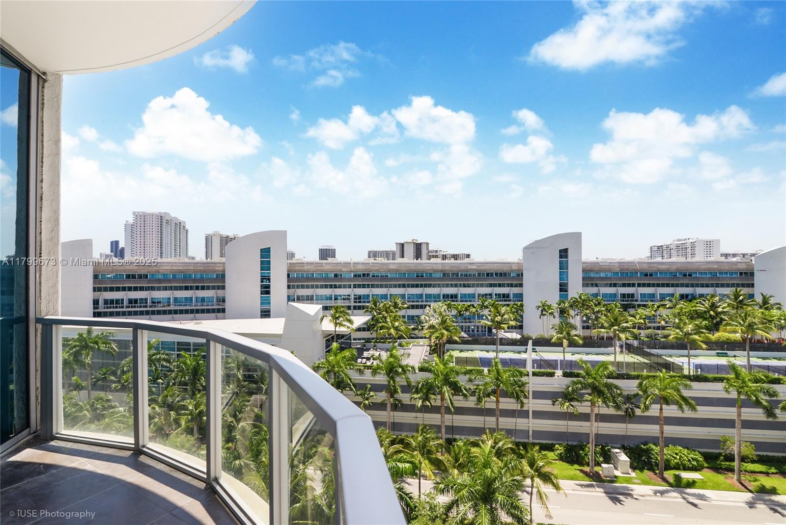 UPTOWN MARINA LOFTS CONDO - Residential Lease