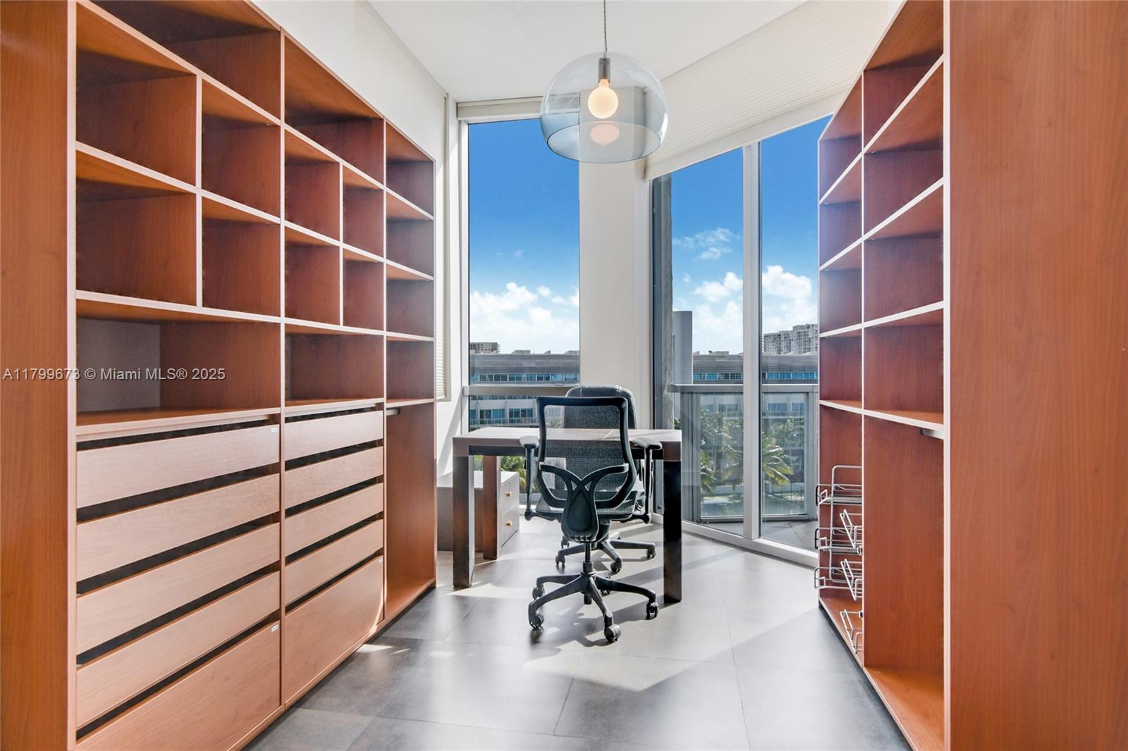 UPTOWN MARINA LOFTS CONDO - Residential Lease