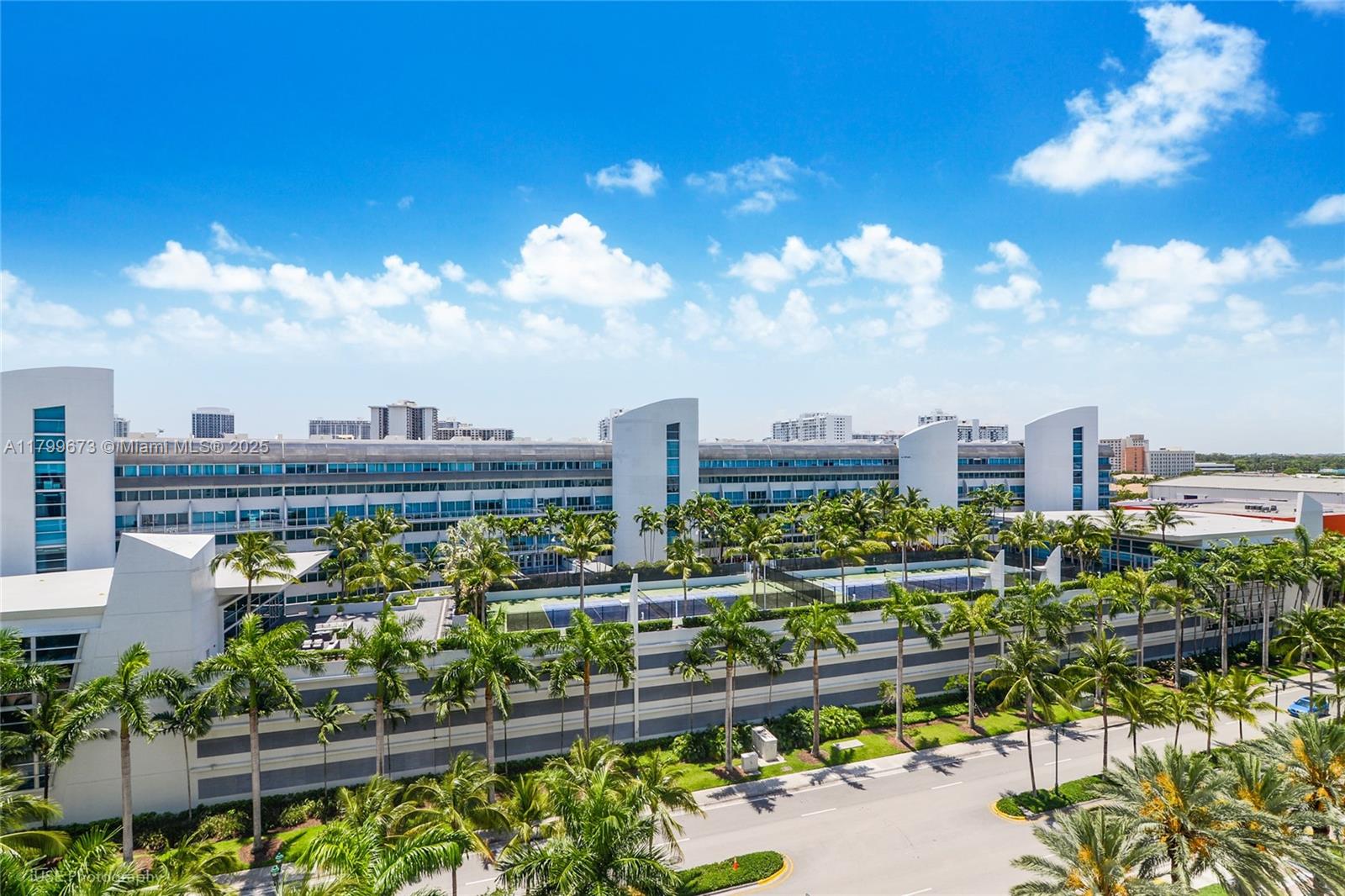 UPTOWN MARINA LOFTS CONDO - Residential Lease