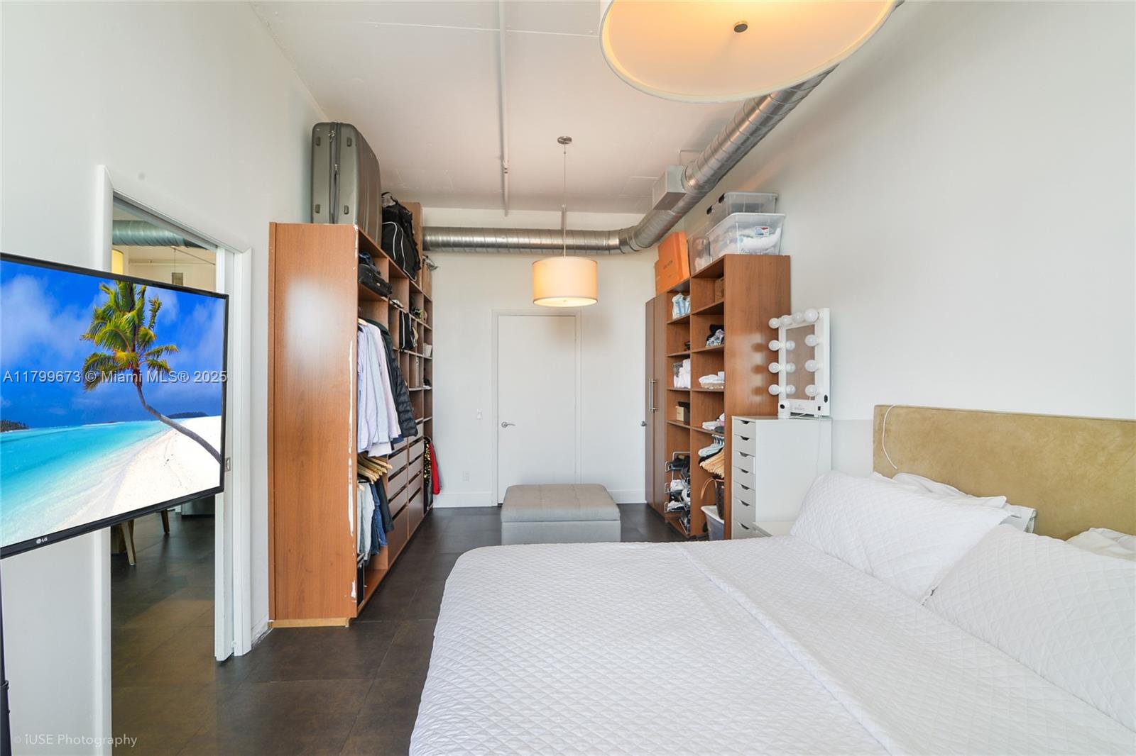 UPTOWN MARINA LOFTS CONDO - Residential Lease