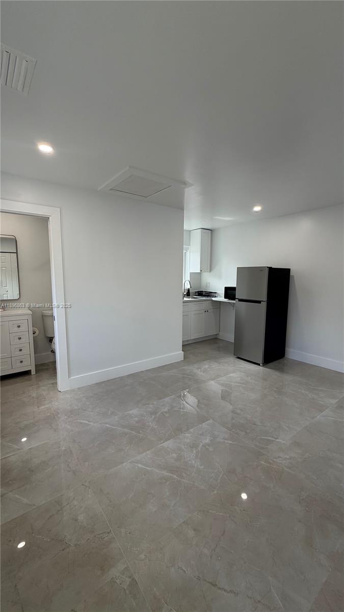 TIERRA ALTA - Residential Lease