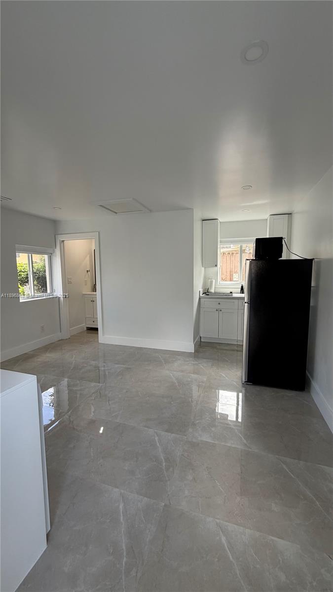 TIERRA ALTA - Residential Lease