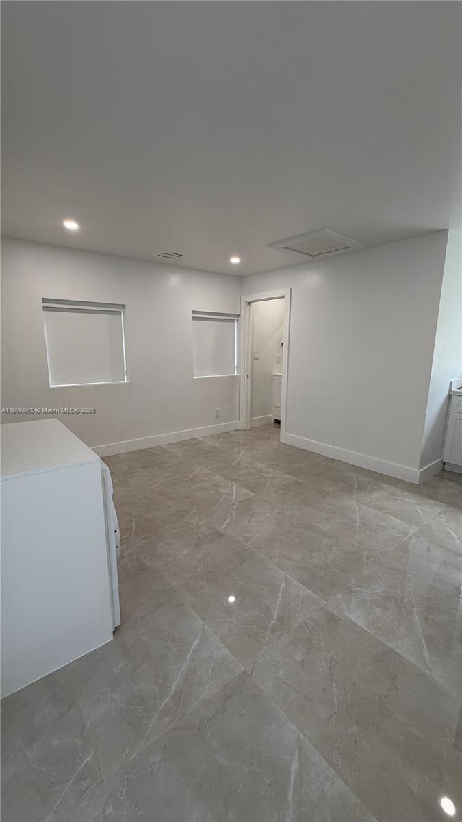 TIERRA ALTA - Residential Lease