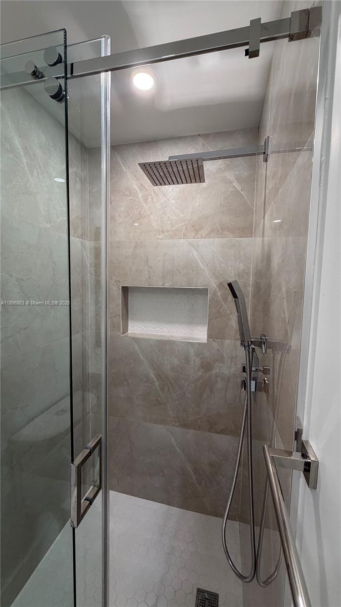 TIERRA ALTA - Residential Lease