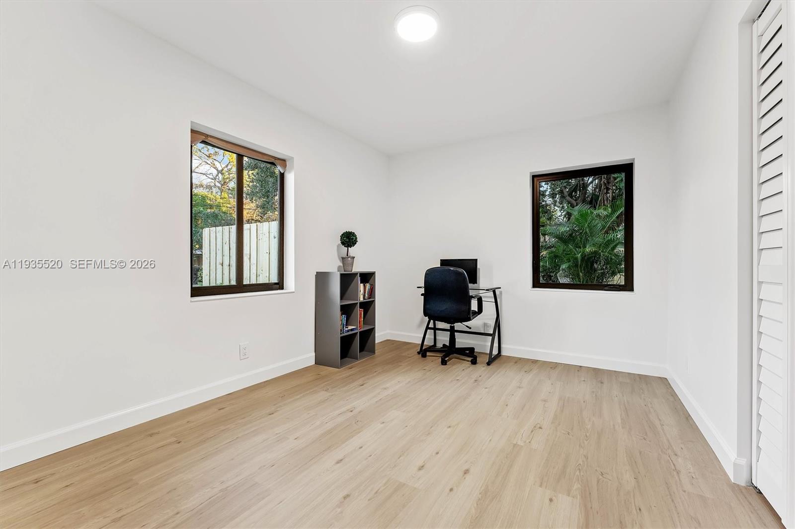 RIVERSIDE PARK - Residential