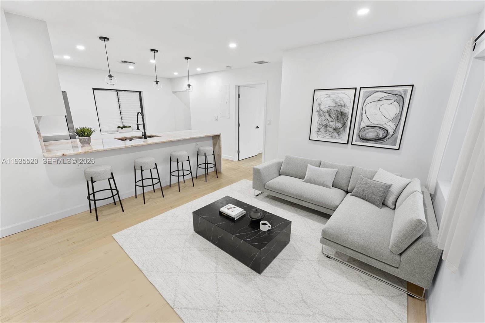 RIVERSIDE PARK - Residential