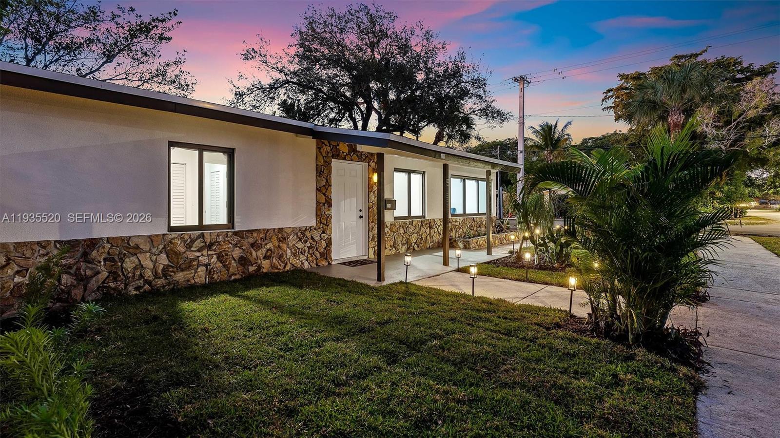 RIVERSIDE PARK - Residential