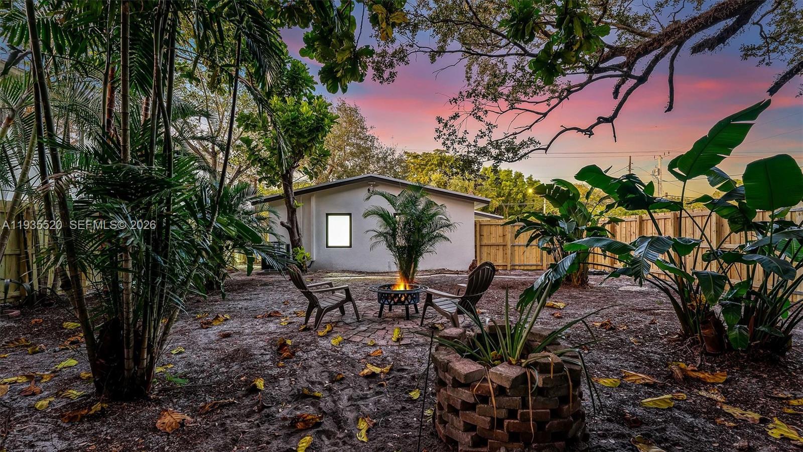 RIVERSIDE PARK - Residential