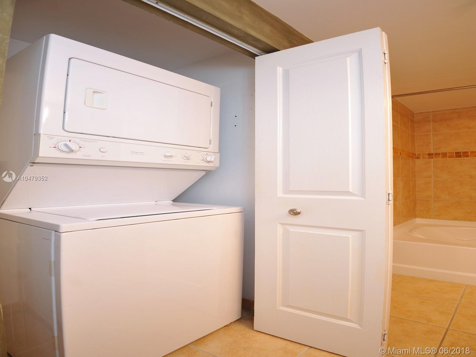 NURIVER LANDING CONDO - Residential Lease