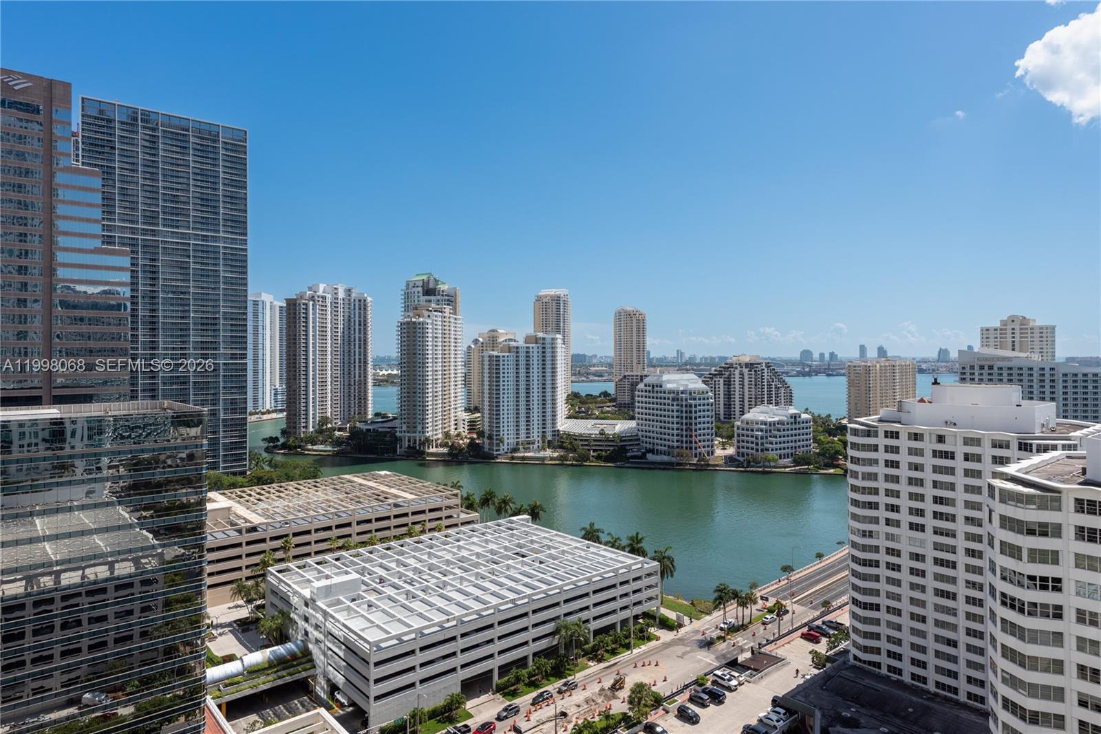 THE PLAZA 851 BRICKELL CO - Residential Lease