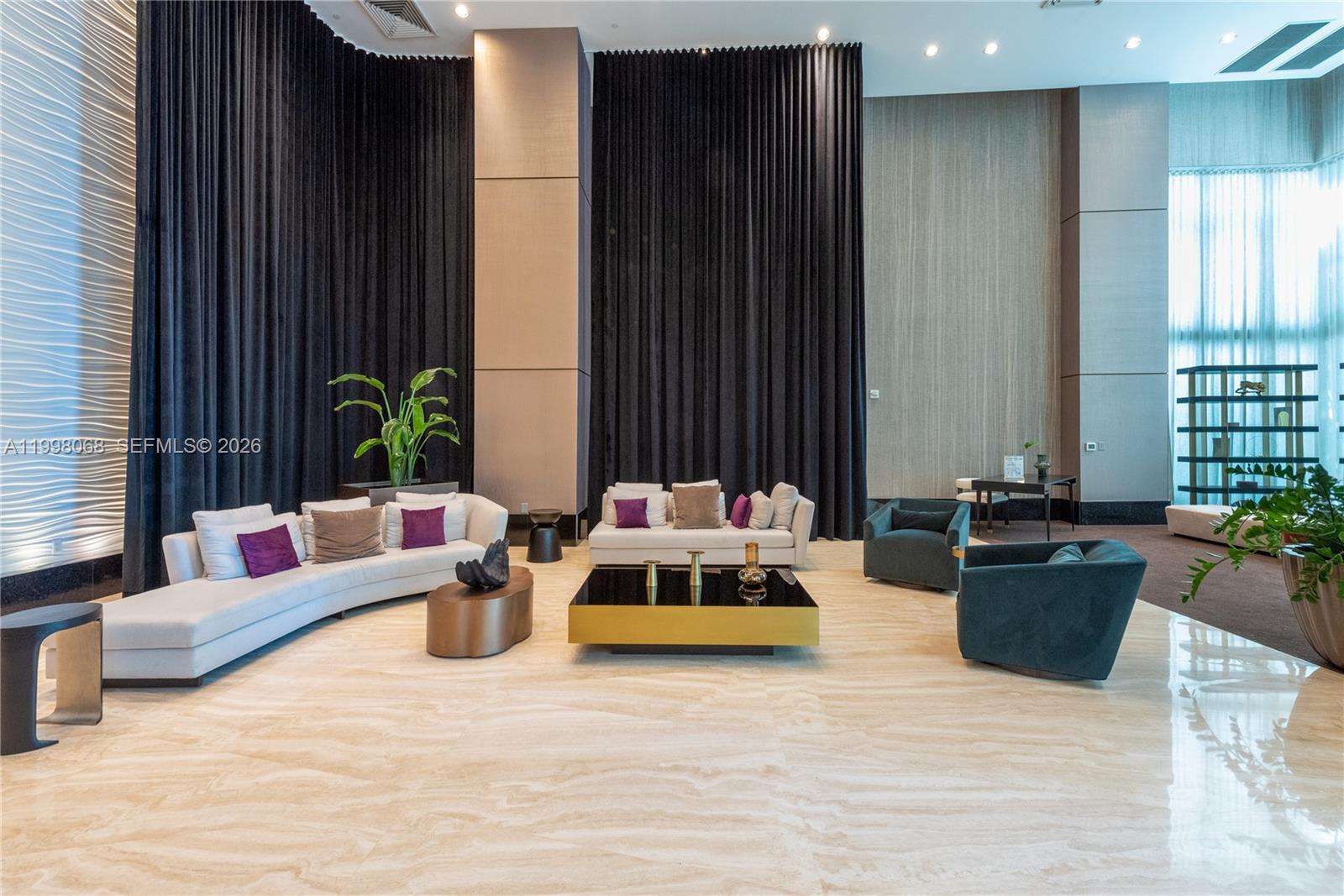 THE PLAZA 851 BRICKELL CO - Residential Lease