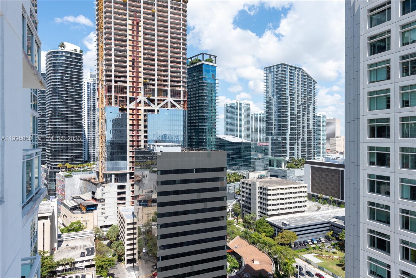 THE PLAZA 851 BRICKELL CO - Residential Lease