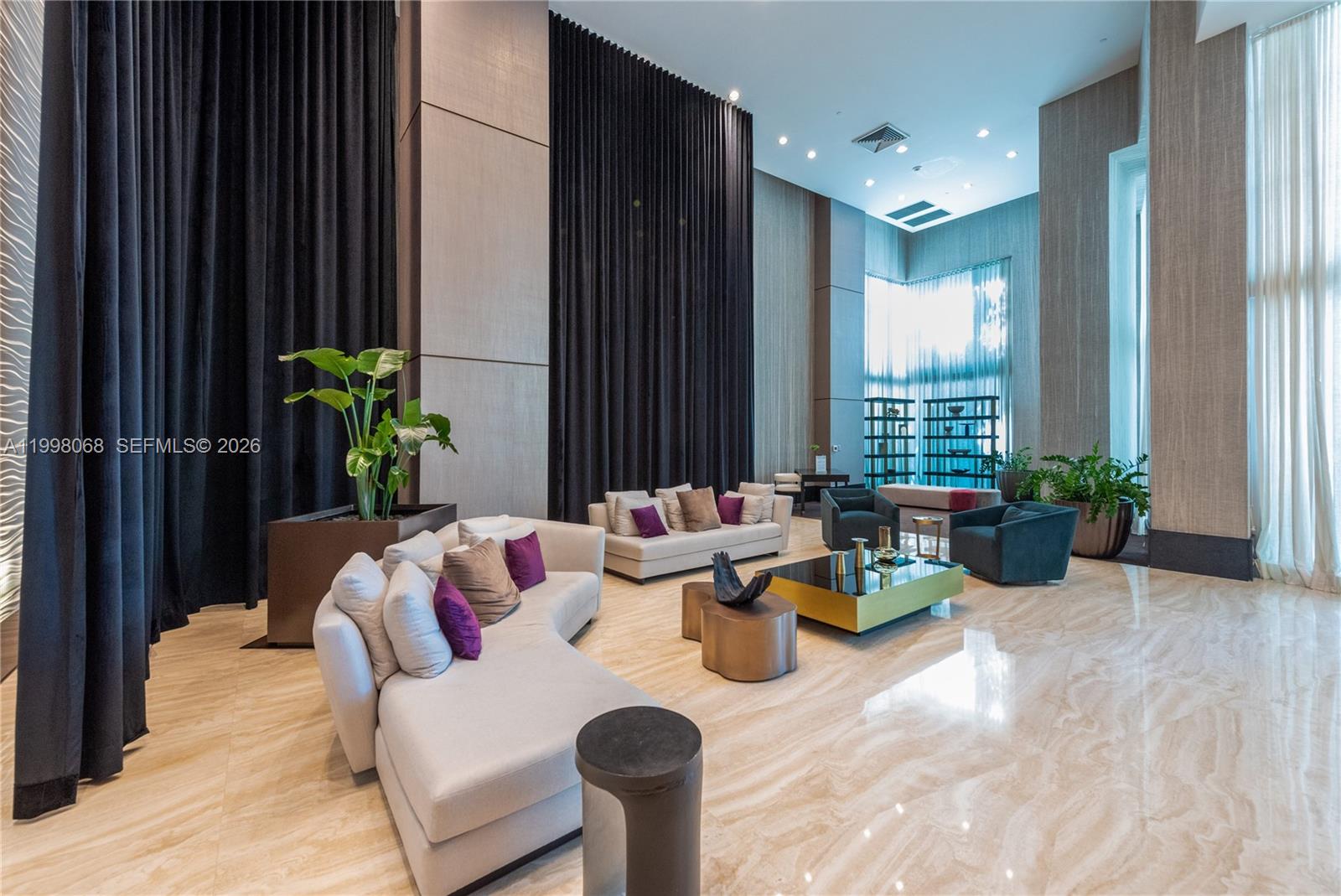 THE PLAZA 851 BRICKELL CO - Residential Lease