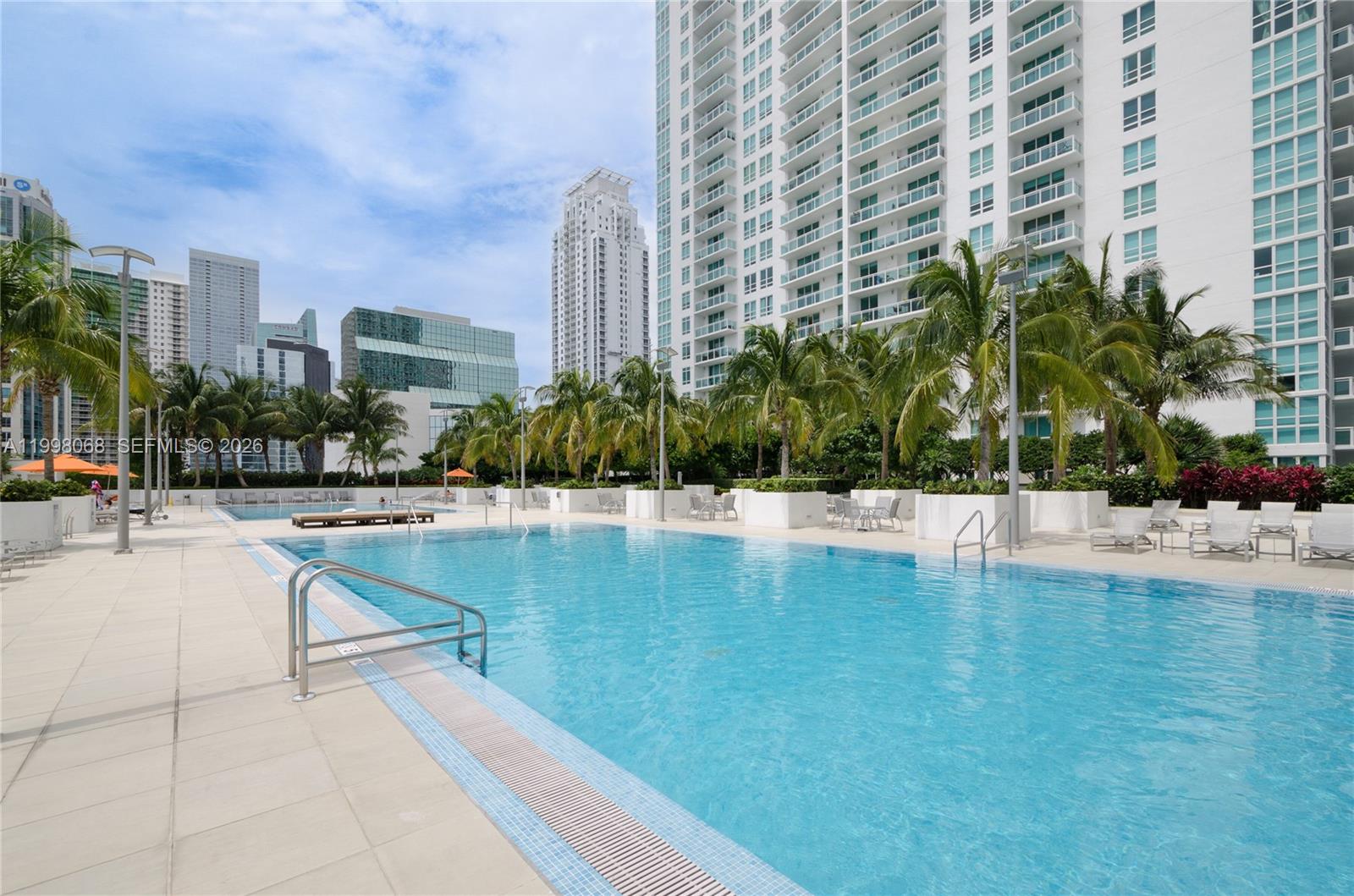 THE PLAZA 851 BRICKELL CO - Residential Lease