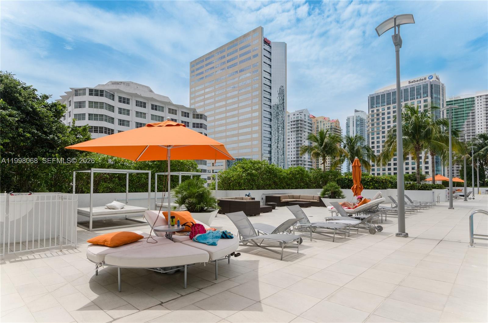 THE PLAZA 851 BRICKELL CO - Residential Lease