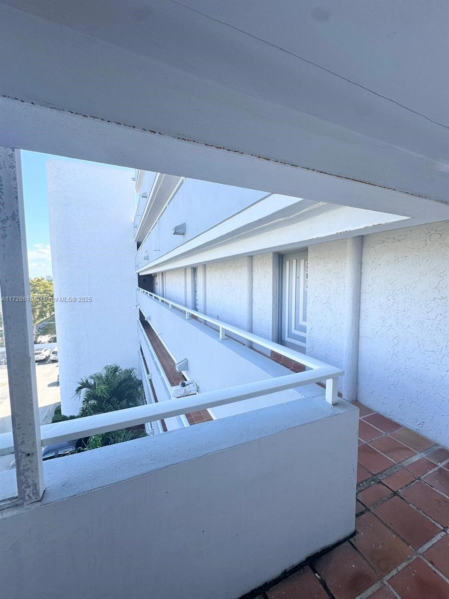 CRICKET CLUBHOUSE CONDO - Residential