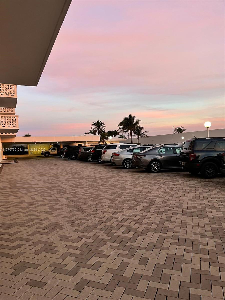 OCEAN SUMMIT CONDO - Residential Lease