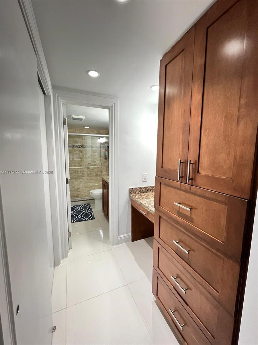 OCEAN SUMMIT CONDO - Residential Lease