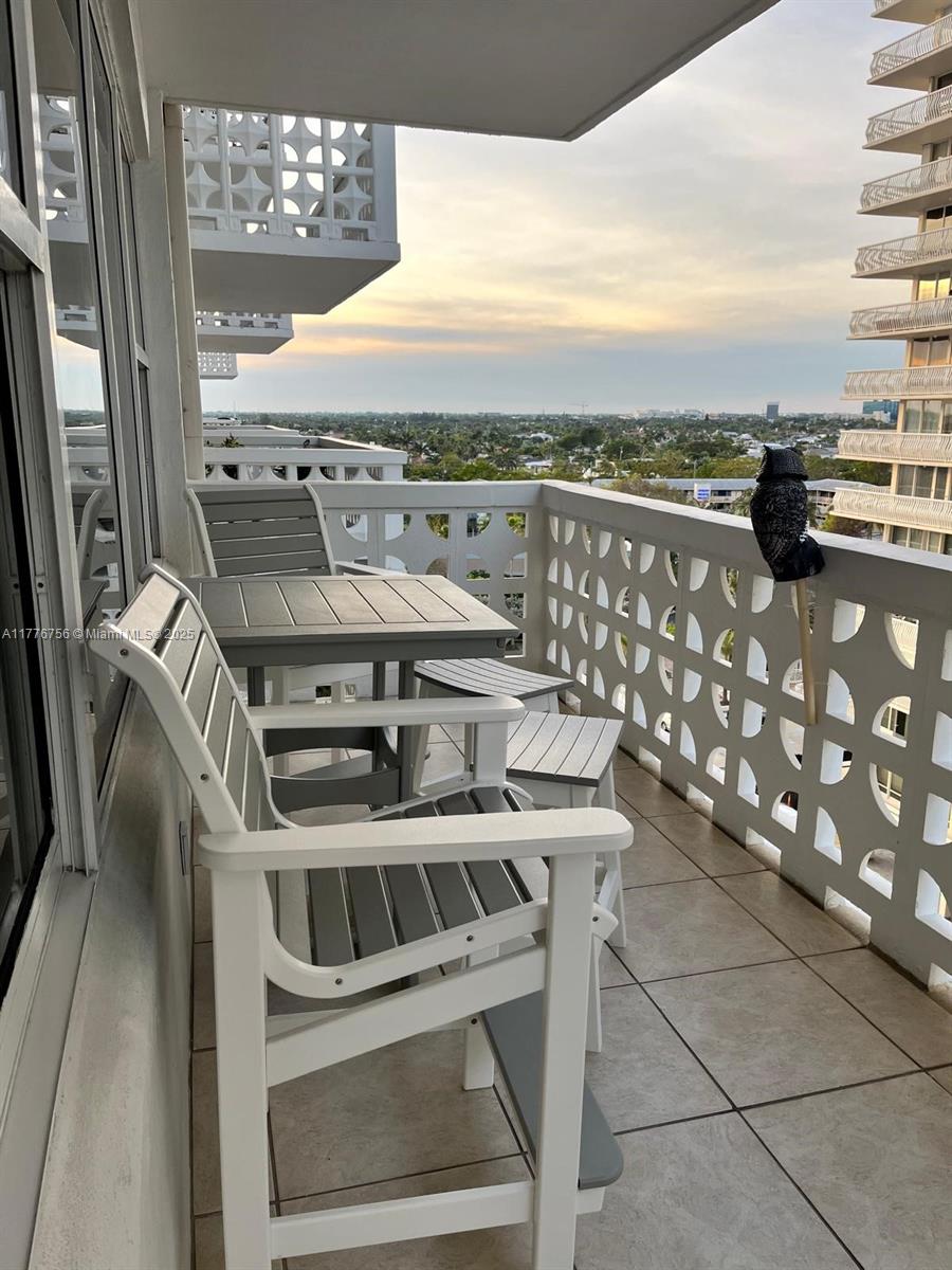 OCEAN SUMMIT CONDO - Residential Lease