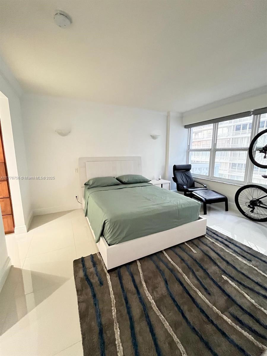 OCEAN SUMMIT CONDO - Residential Lease