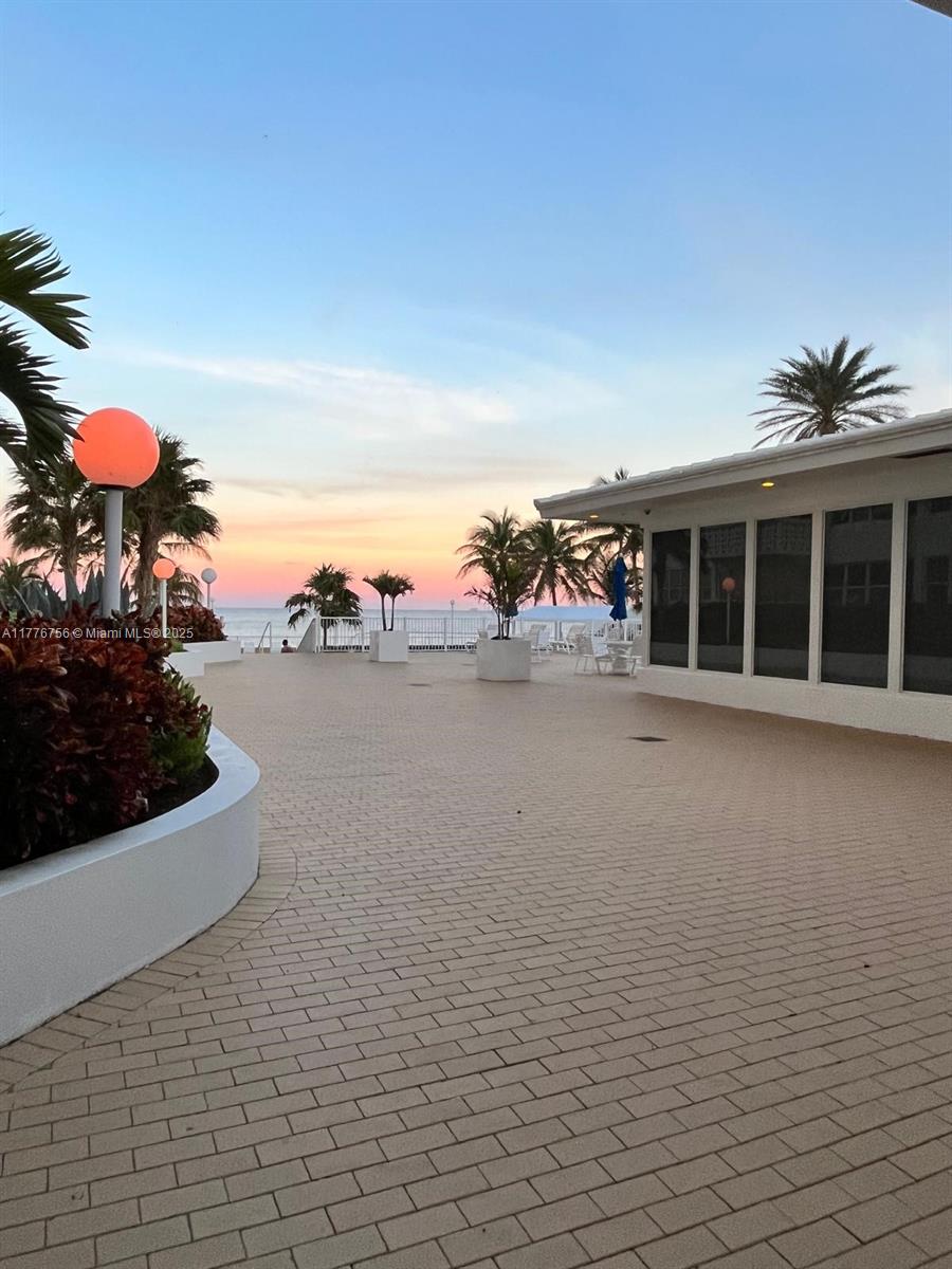 OCEAN SUMMIT CONDO - Residential Lease