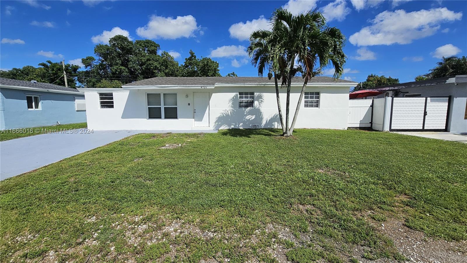 Photo 1 of 4926 Sw 44th Ter Ter, Dania Beach, Florida, $459,900, Web #: 11666016