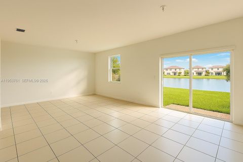 12727 NW 23rd Pl 12727 Miami FL 33167