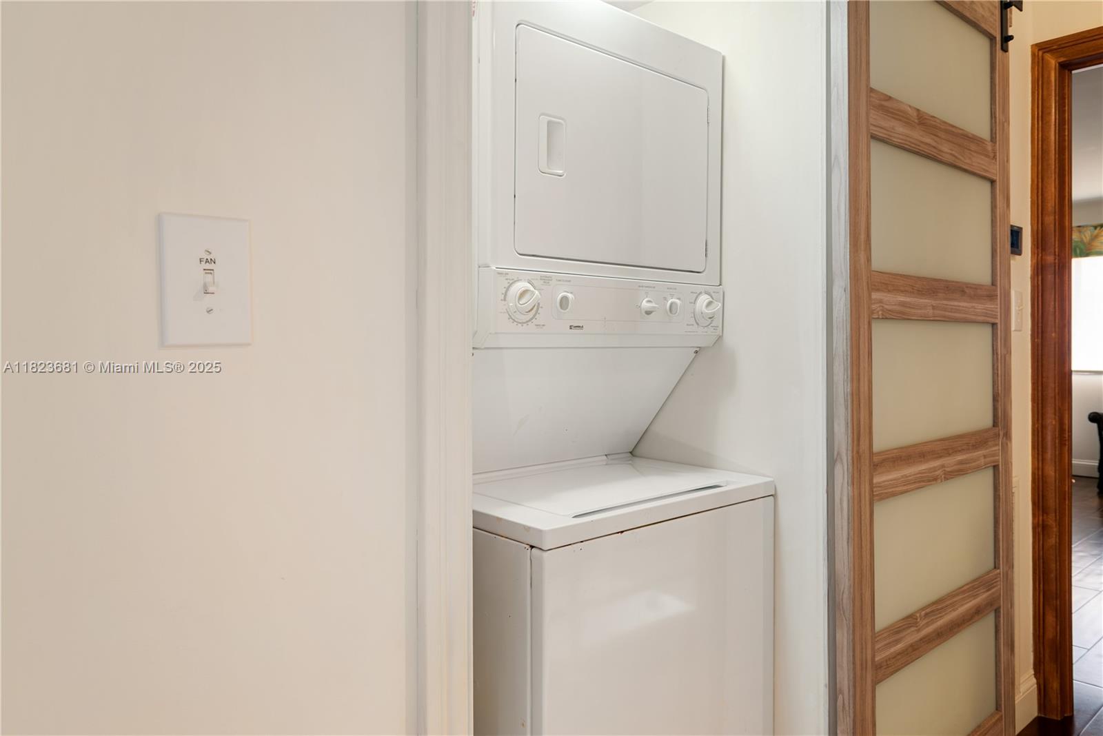 COCO PLUM BEACH - Residential