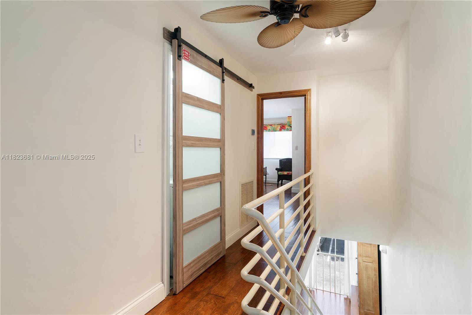 COCO PLUM BEACH - Residential