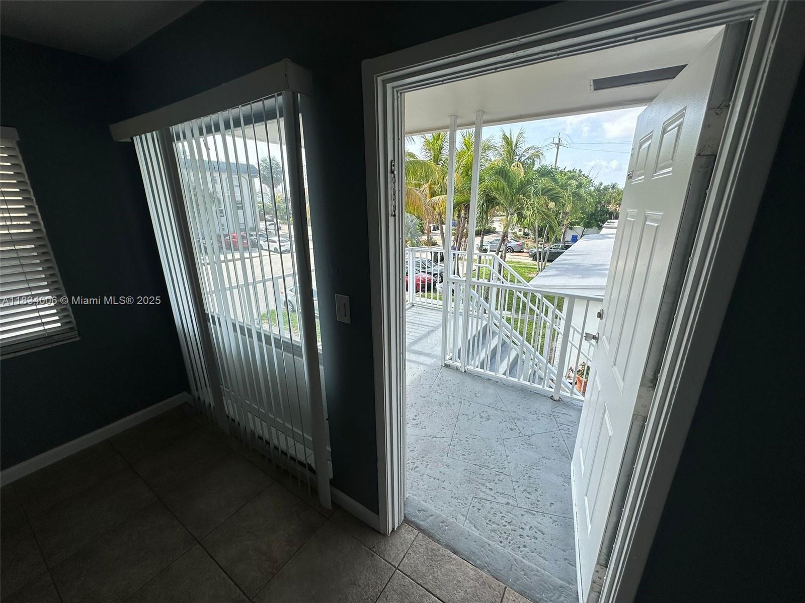 3031 NE 21st Ter 3