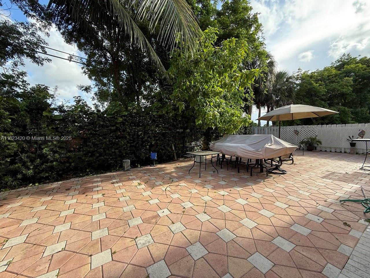 HAMMOCKS AT RIVERGLEN - Residential