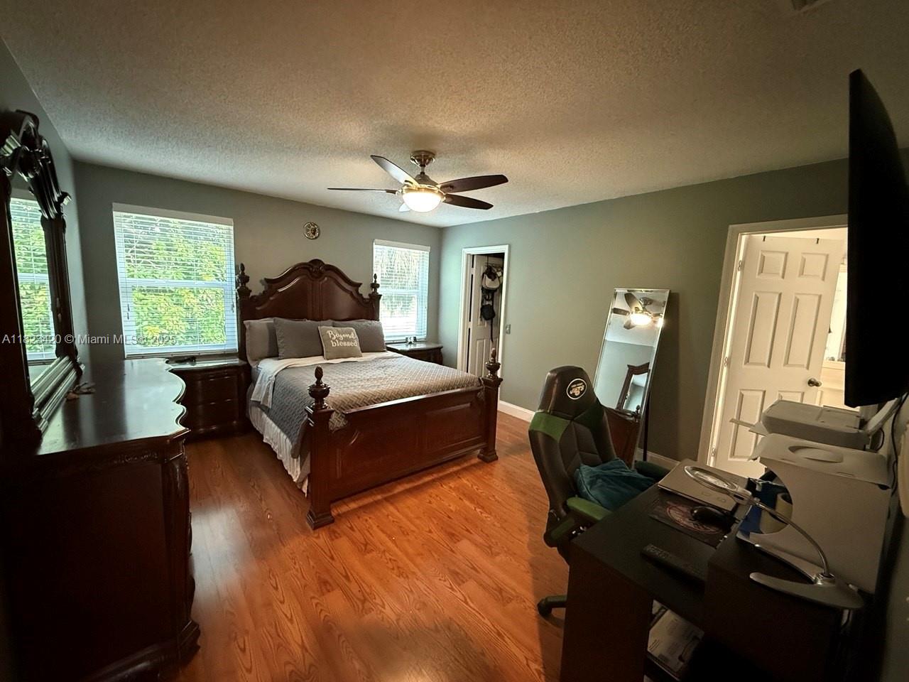 HAMMOCKS AT RIVERGLEN - Residential